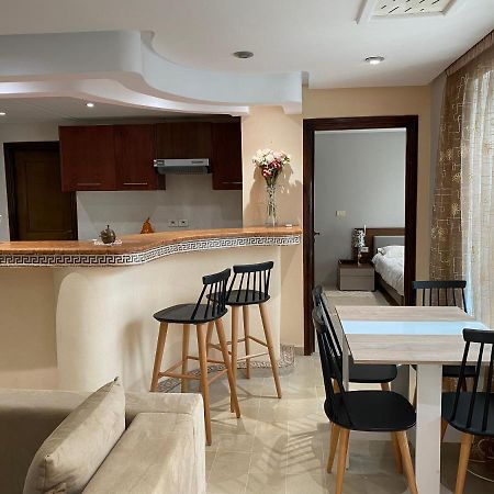 Lac Palace Luxury Apartment-2 Bdr ตูนิส ภายนอก รูปภาพ