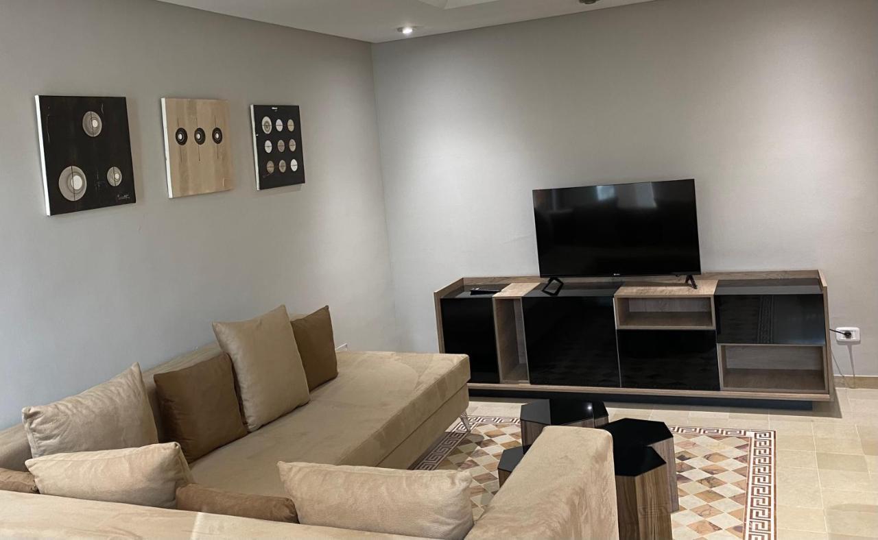 Lac Palace Luxury Apartment-2 Bdr ตูนิส ภายนอก รูปภาพ